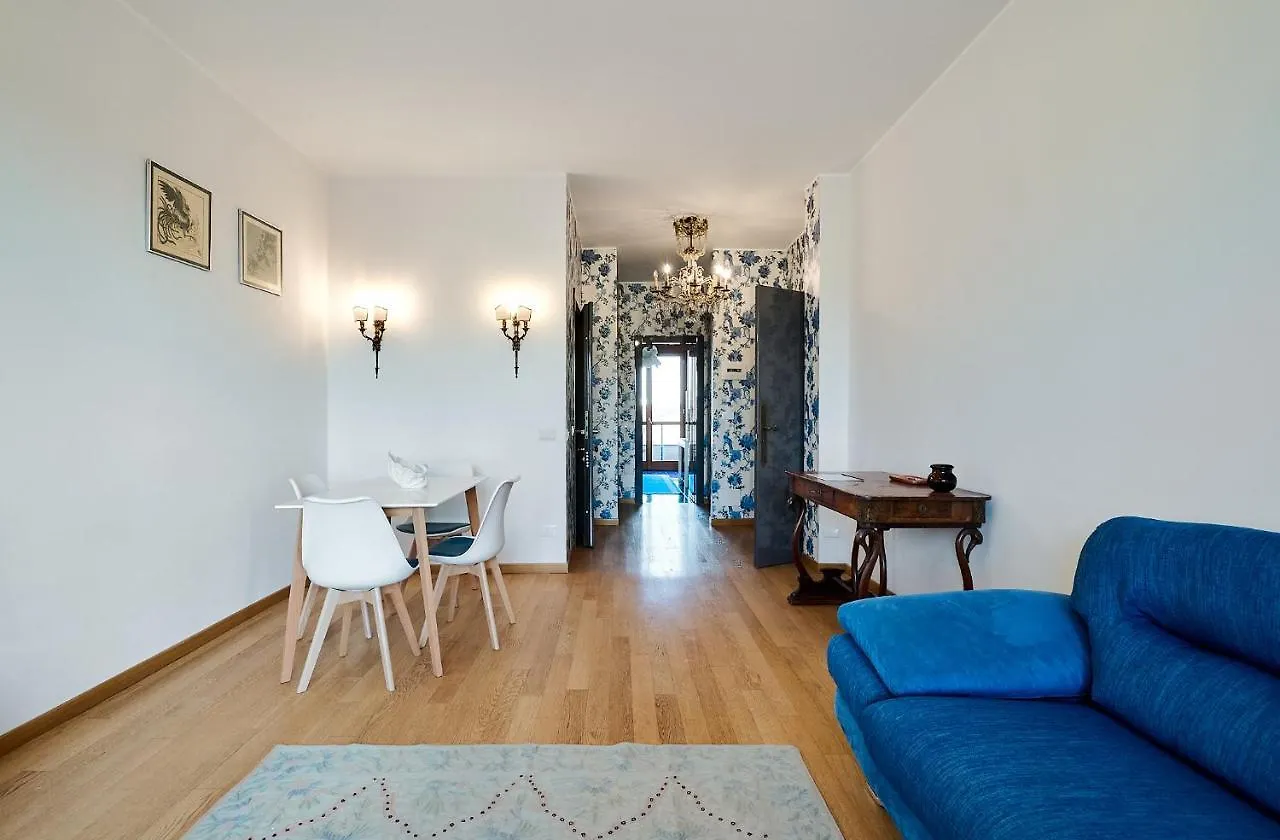 Apartment Casa Piccinni Milan